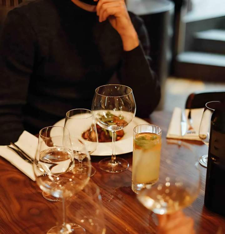Pourquoi organiser un repas d'entreprise ? Bordeaux
