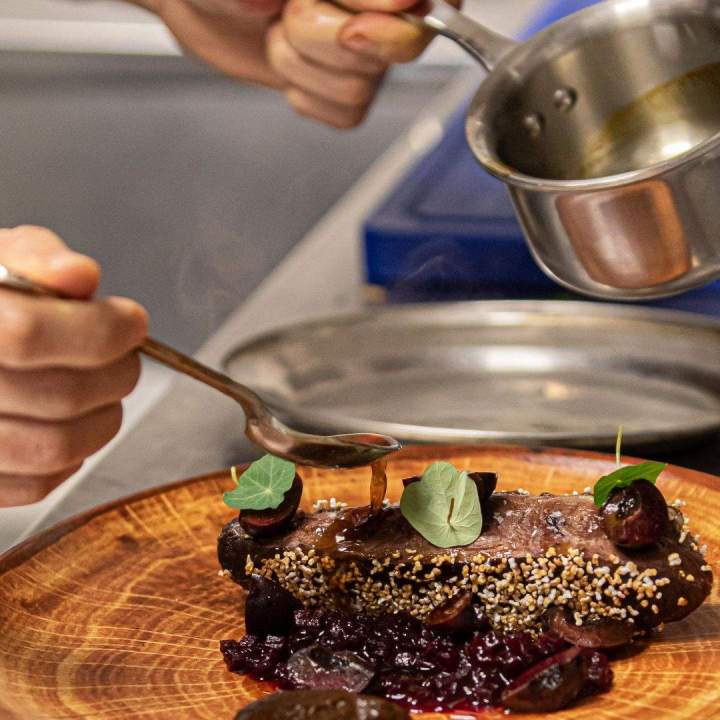 Un restaurant bistronomique propose-t-il des menus végétariens ? Bordeaux